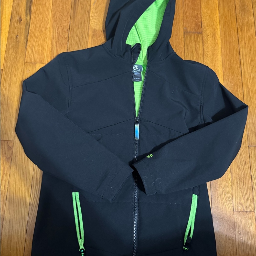 Champion Black and Green Raincoat with Sporty Design